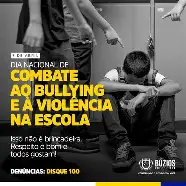 Uma criança sozinha em uma cadeira, com a palavra 'bullying' escrita em tela